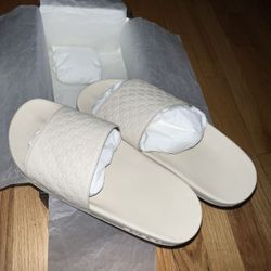 Gucci Slides