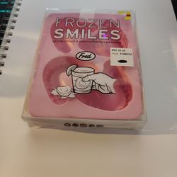 Novelty Silicon Ice Tray New 