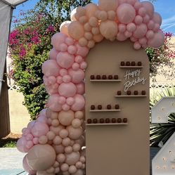 Balloon & Backdrop Decor