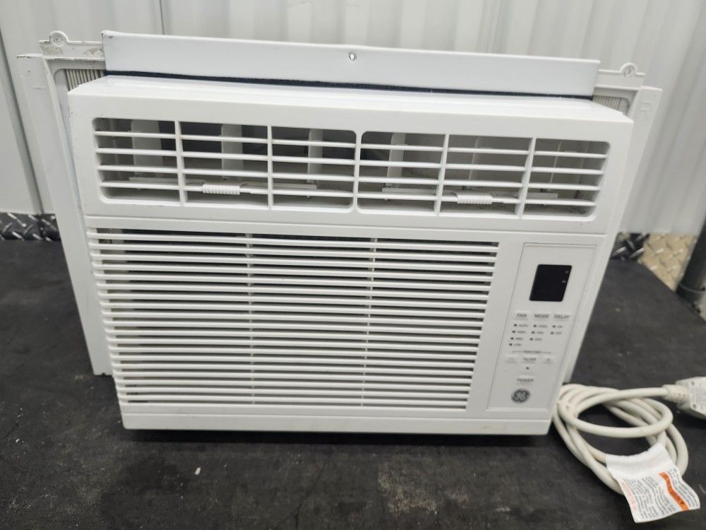 NICE 6000 BTU AIR CONDITIONER AC WITH REMOTE