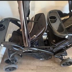 DOUBLE STROLLER
