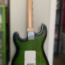 Crescent Electric 6-String Guitar