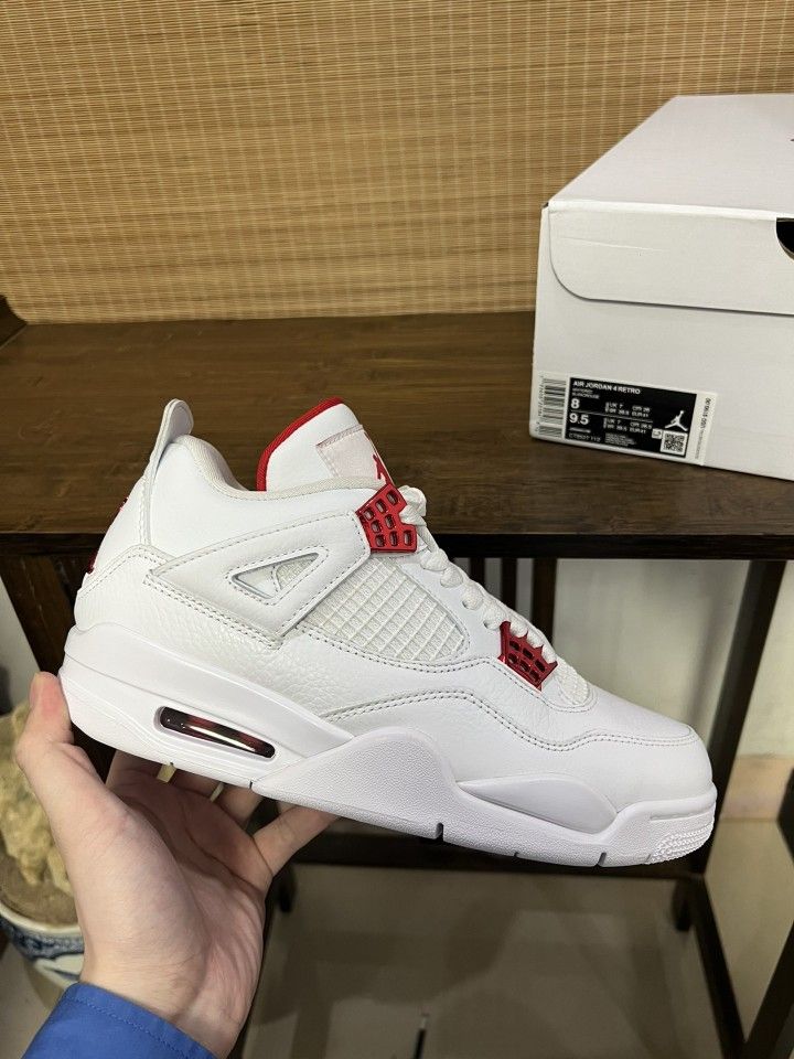 Air Jordan 4 Retro 'Red Metallic'