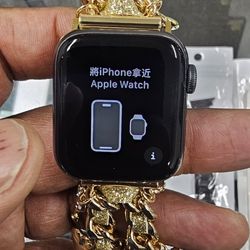 Apple Watch Series 5 GPS And Cellular Unlocked 