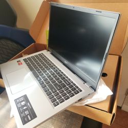 Acer Aspire 3.15 24p_R7VH Slim Laptop 15.6 Full HD 8GB RAM 128GB SDD   