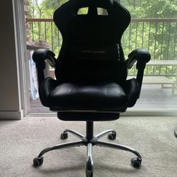 GT Player Gaming Chair (Massage Lumbar Pillow Doesnt Work)