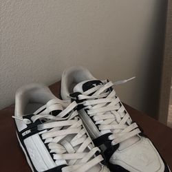 Lv trainers 
