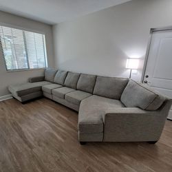 Sofa/Couch Sectional KEVIN CHARLES GRAY 🛻 DELIVERY AVAILABLE 