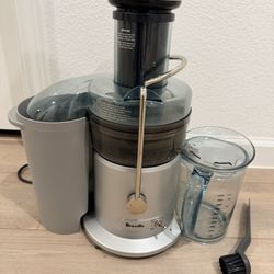 Breville Juicer machine