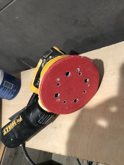 DEWALT 3-Amp Orbital Sander with Bag