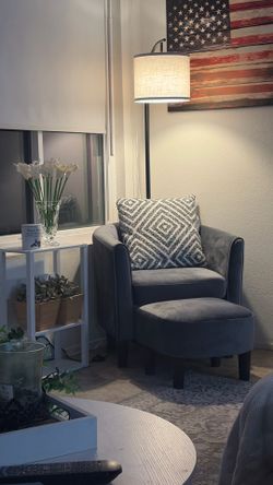 Accent chair grey