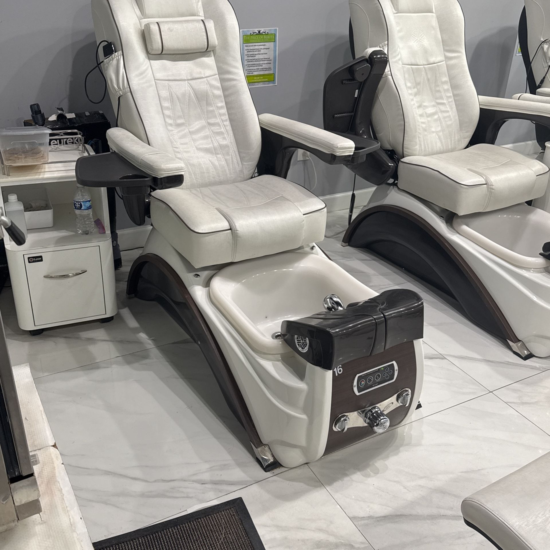 2 Lexor Pedicure Spa And 1 Nail Table And Chair