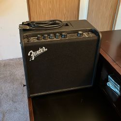 FENDER MUSTANG  LT25