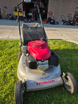 HONDA GAS 21-IN SELF PROPELLED LANW MOWER