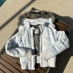 Abercrombie And Fitch White Winter Jacket Hoodie Medium Womans