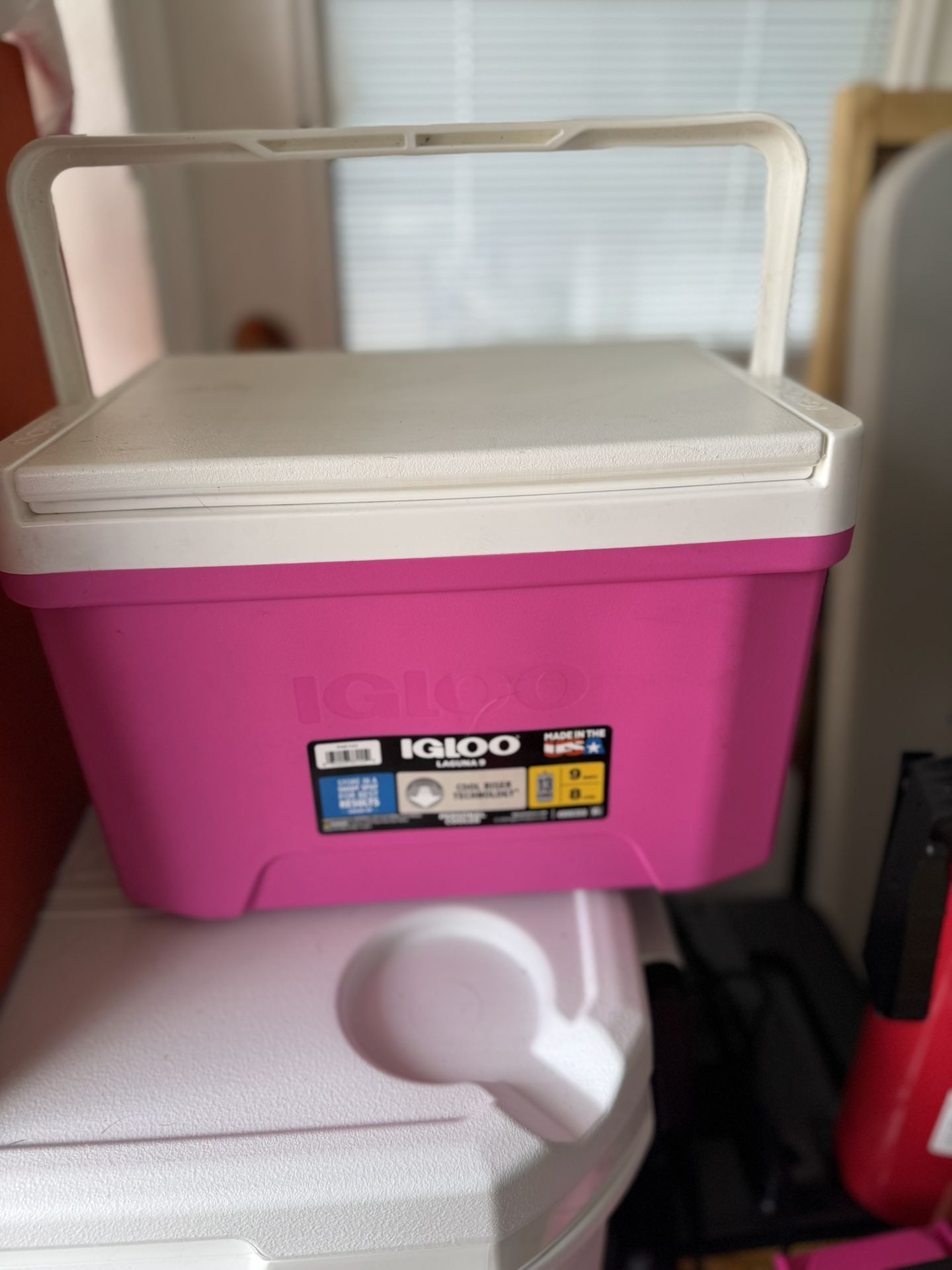 Igloo Cooler Ice Chest Pink Used Once Like New