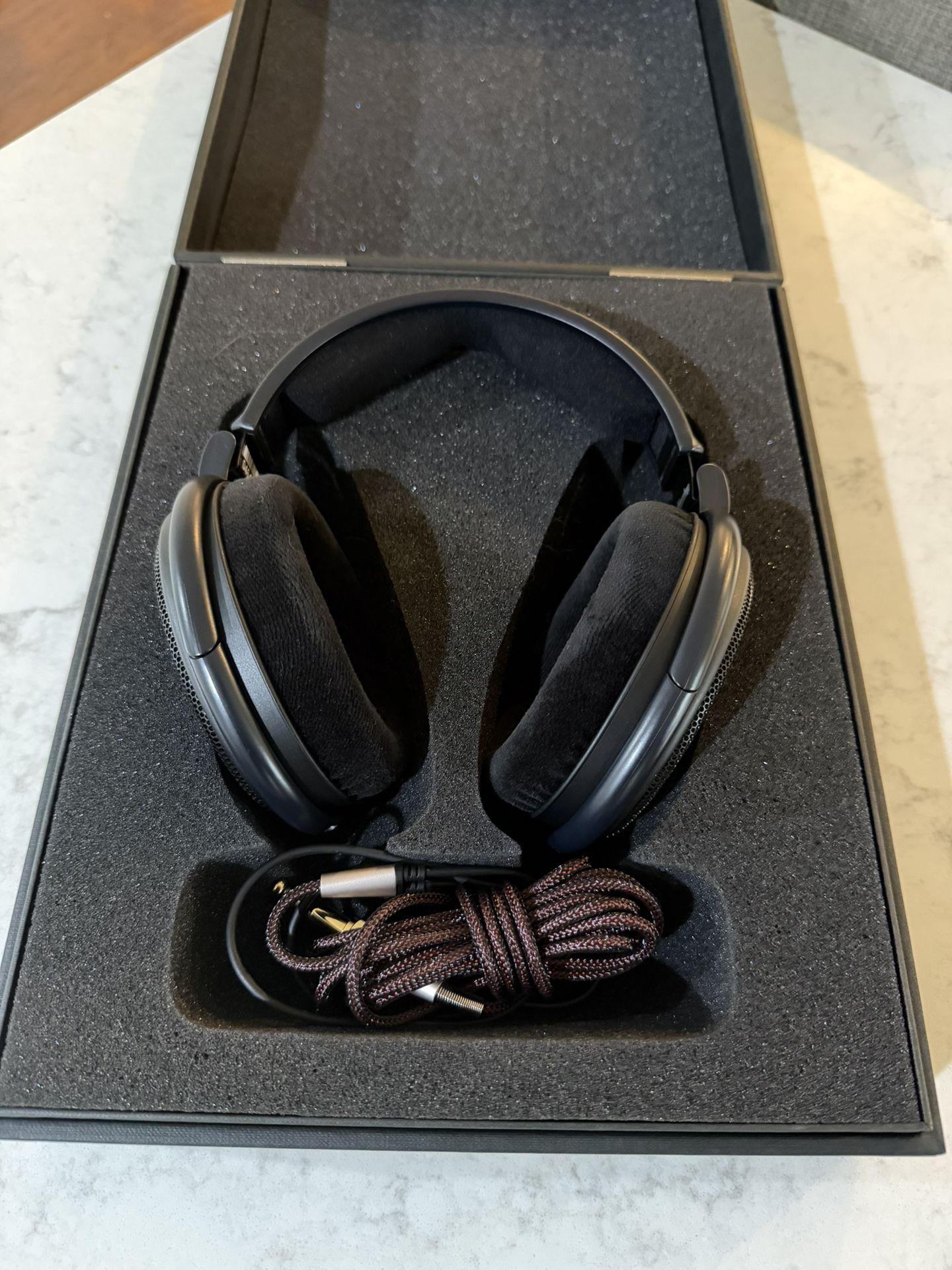 Sennheiser HD6XX Open-Back Headphones - Excellent Condition, Audiophile Quality