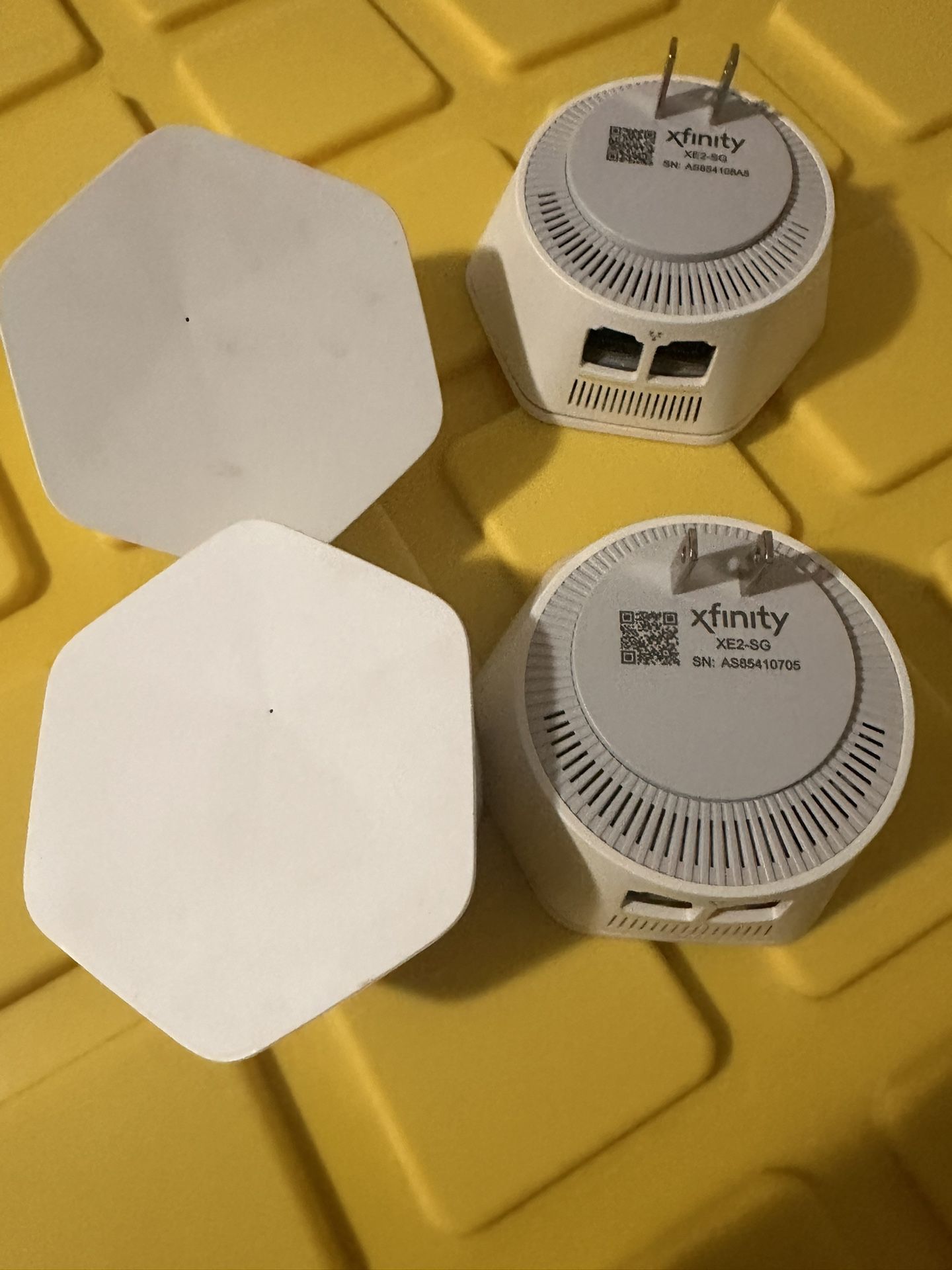 Xfinity XE2-SG 2nd Generation XFI Pod Model B1A Bigger & Better with Improved Connectivity  All 4 For Sale 