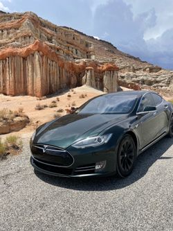 2014 Tesla Model S P85d