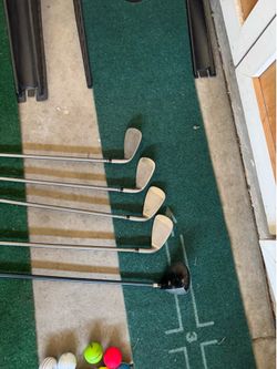 Left hand golf clubs