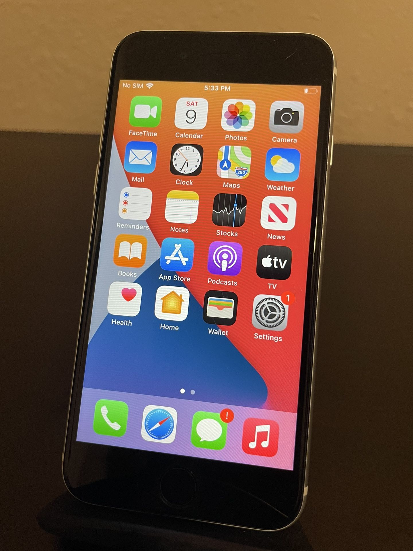 Apple iPhone SE (2nd Gen) 64GB (Unlocked) A2275 White