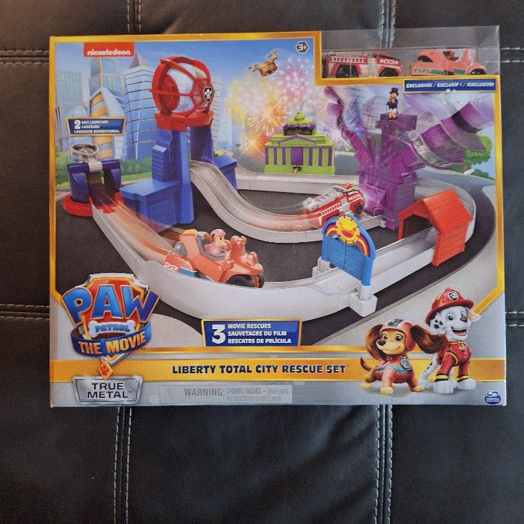 PAW PATROL-
Deluxe Total City Rescue Playset