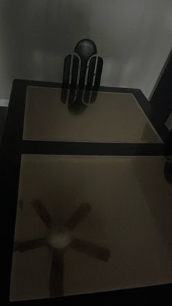 Dining room table