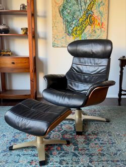 Gorgeous Leather Recliner