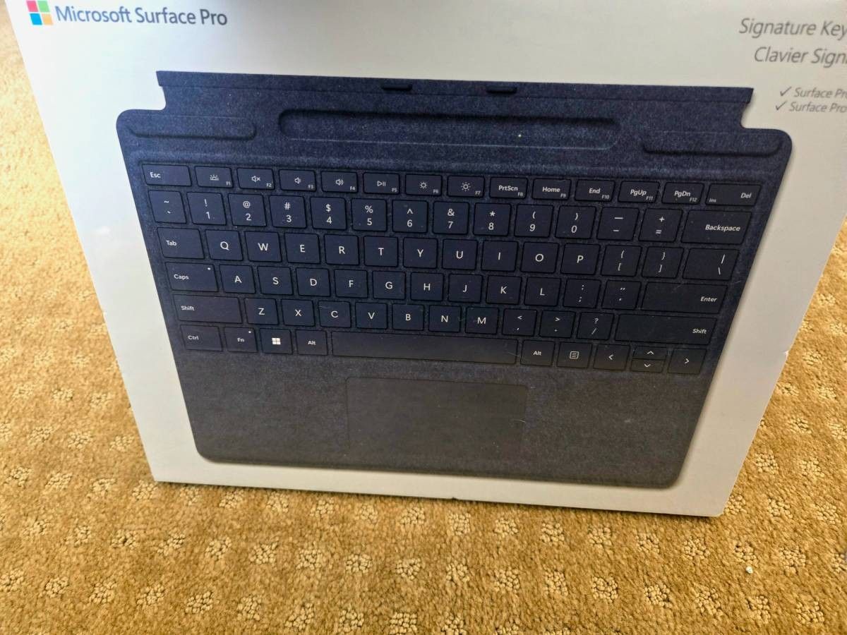 Microsoft Surface Pro Signature Keyboard