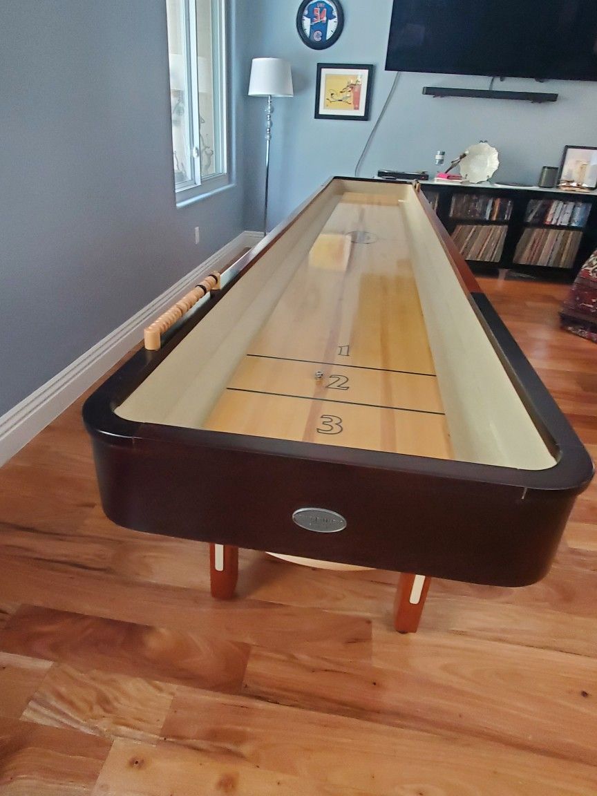 Premier 12' Shuffleboard Table in Mahogany for Sale in Las Vegas, NV