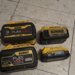 150$ 150$Dewalt Baterías (PARA REPARAR/PARTES)