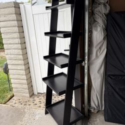 IKEA Hoghem Bookshelf – Excellent Condition