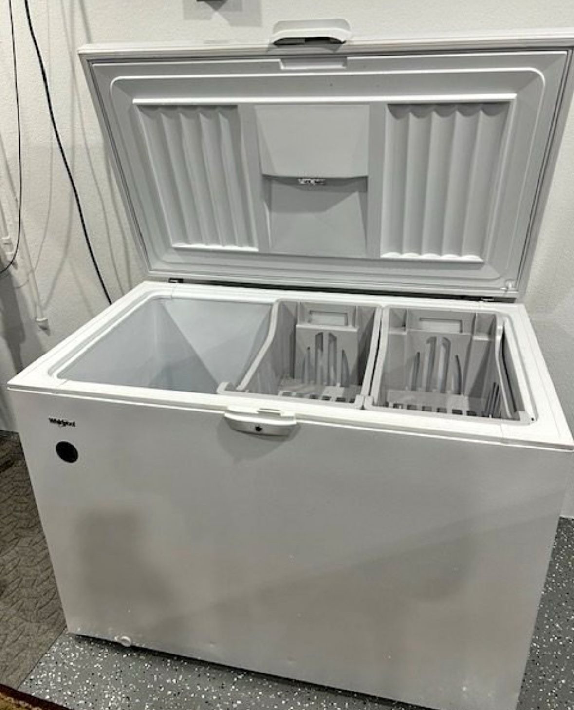 2022 Model White 15 Cubic Feet Chest Freezer