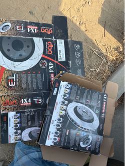 2 New DBA 4789S (single rear slotted rotor) for Toyota Land Cruiser or Lexus