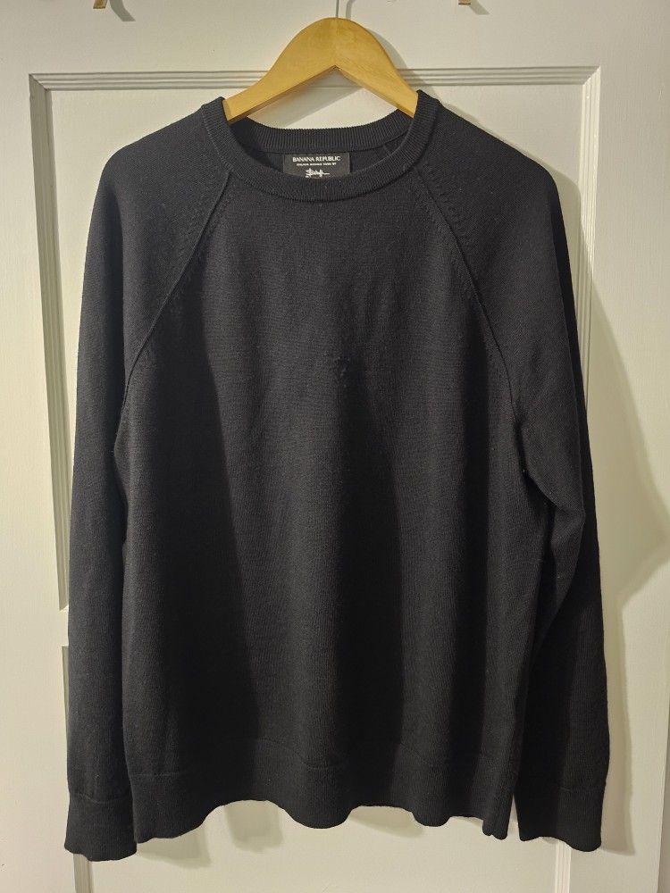 Banana Republic Black Sweater Size Large