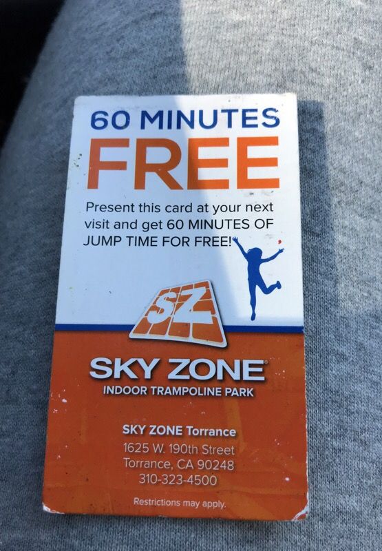 SkyZone Torrance free 60 min for one