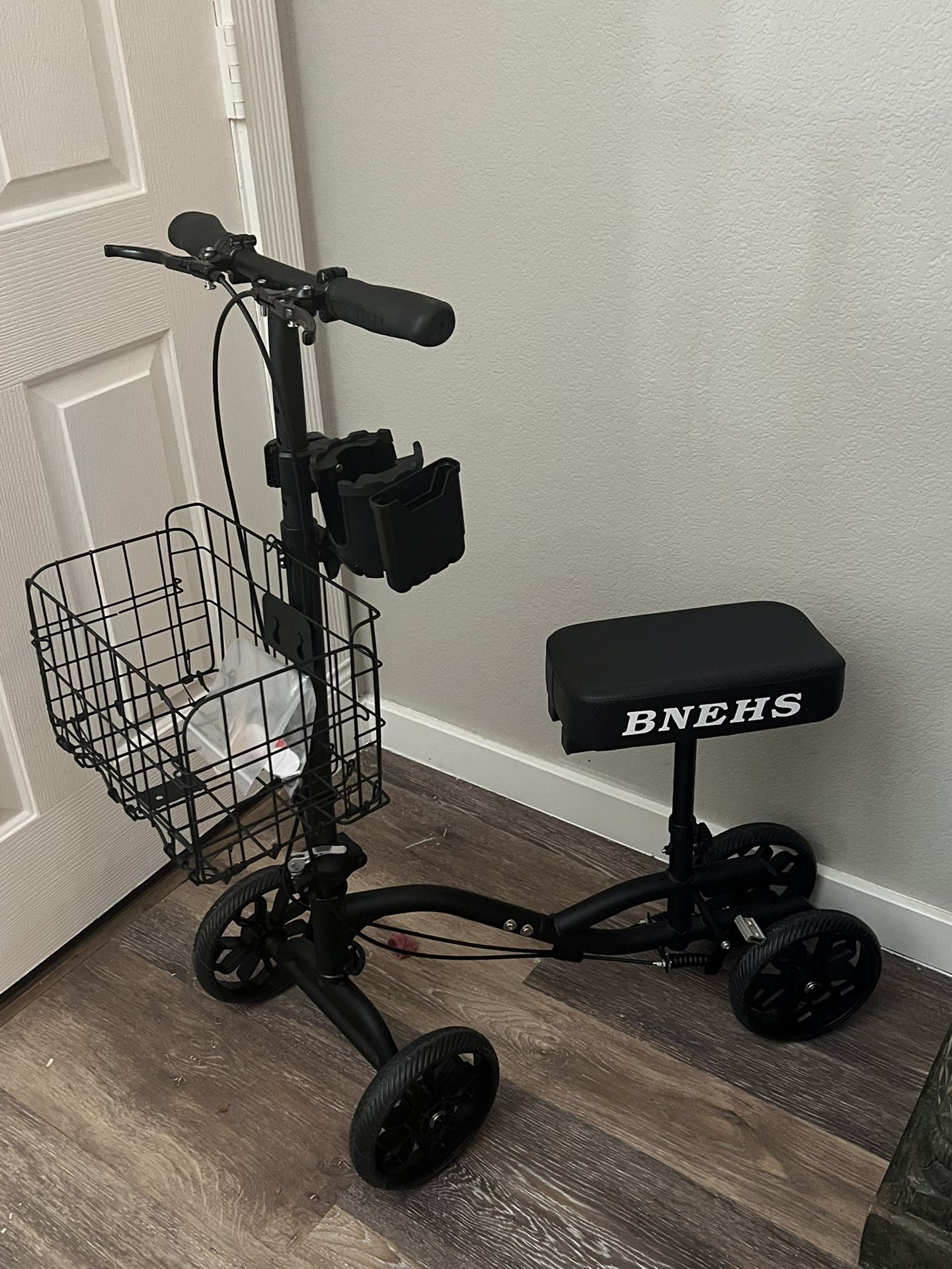 BNEHS Knee Scooter with Adjustable Cup Holder Folding Knee Scooters for Injuries