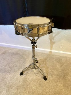 In Upland 91784. Remo Mastertouch 13” piccolo snare drum 2.5” deep good condition heavy duty snare stand $135 Upland 91784