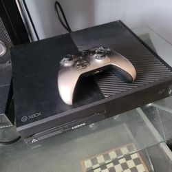 40 In Vizio And Xbox one With Remote 