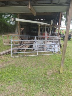 9 And 1/2 Ft Cattle Gate 