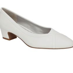 Easy Street Women's Myrtle Pump