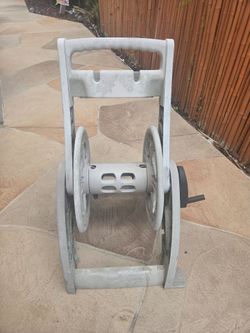 Hose holder