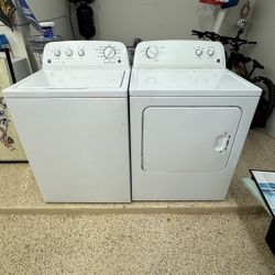 Washer And Dryer. Kenmore Series 200