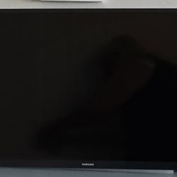 32" Samsung TV 