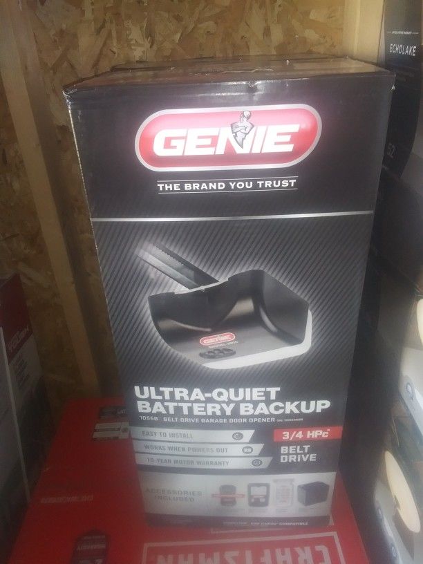 Genie Quietlift 3/4 HP  Belt Drive Garage Door Opener Battery Backup NEW