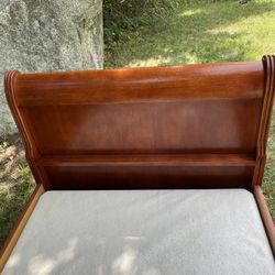 Cherry Wood Sleigh Bed  Twin