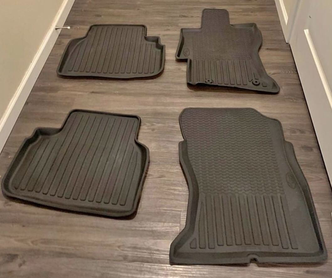 Subaru Floor Mats OEM
