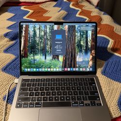 MacBook Air M2