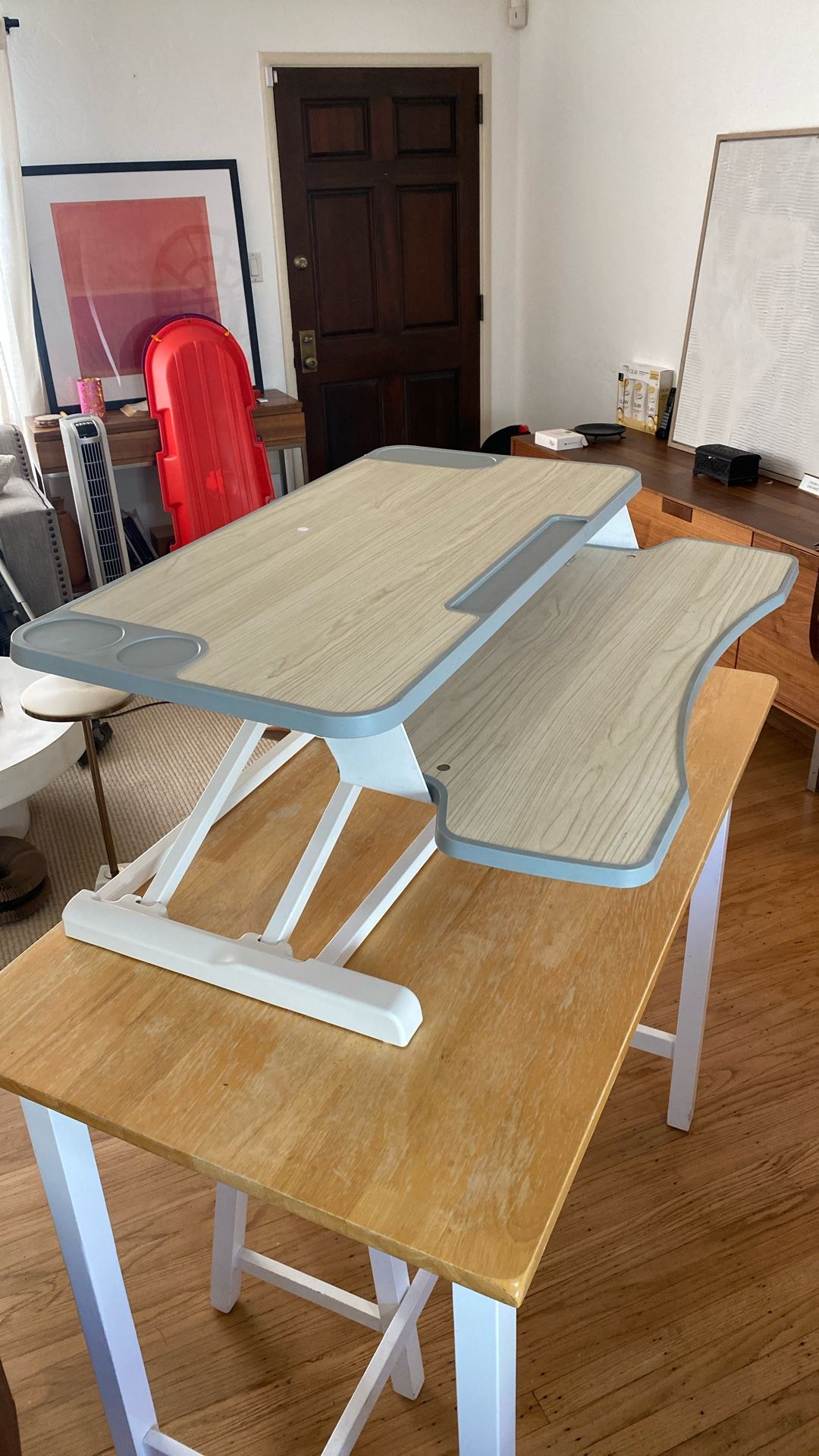 Table top stand up desk