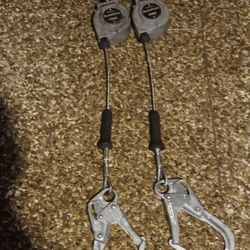 Falltech Duratech Retractable Lifeline W/ Aluminum Rebar Hooks-9ft.